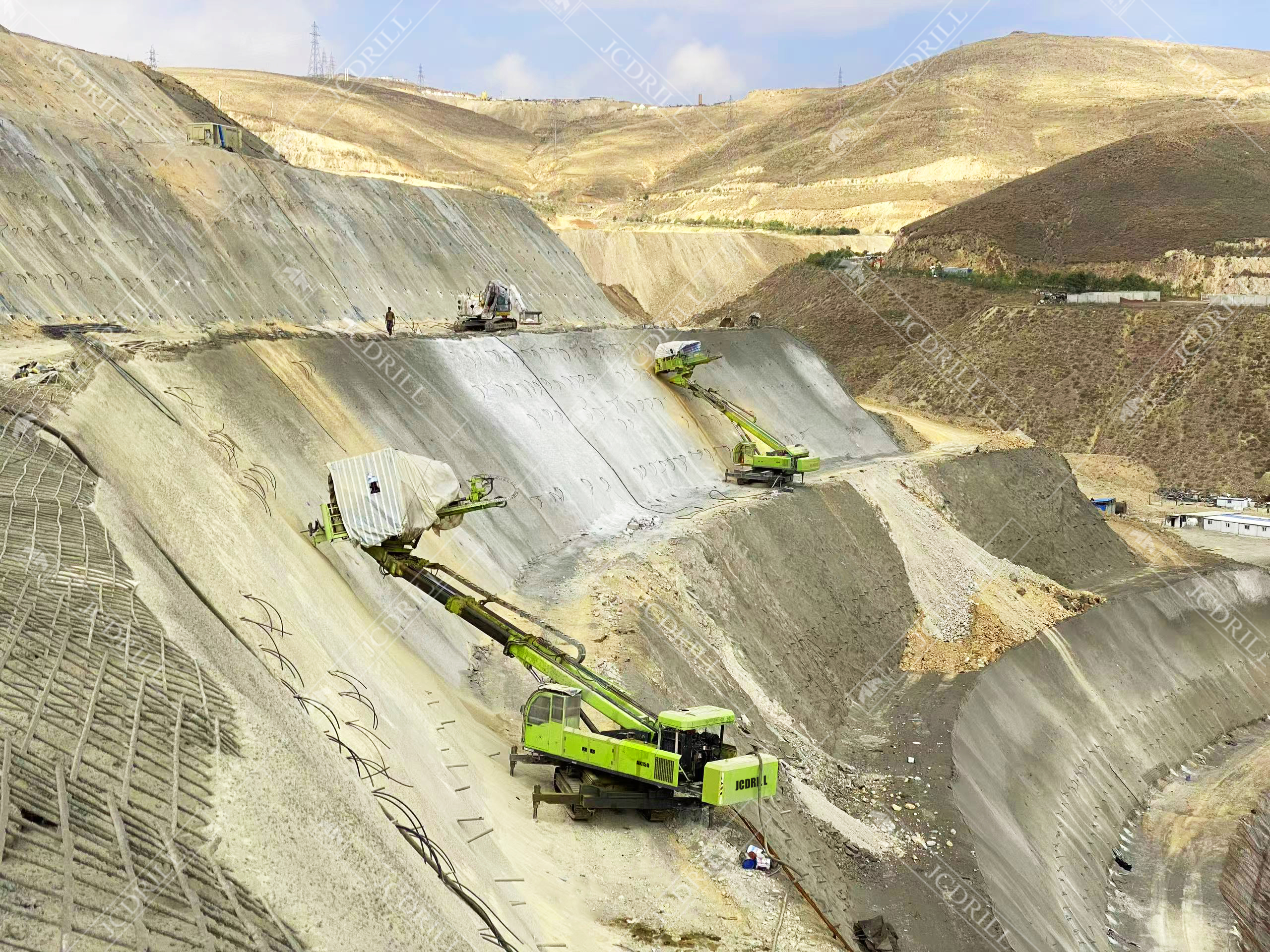 Kasus perusahaan terbaru tentang AK150 dan AK180 di Timur Tengah